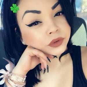 Meet your Posher, Perla